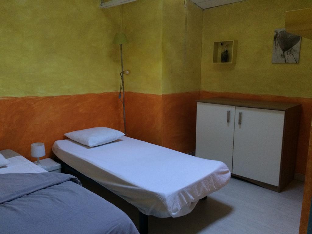 Duplex Avec Terrasse Tropezienne Apartment เปเซอนา ภายนอก รูปภาพ