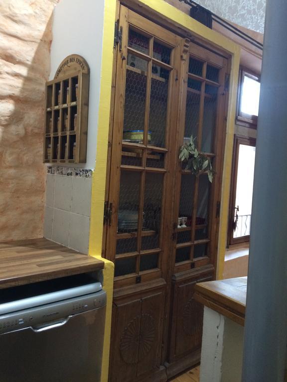 Duplex Avec Terrasse Tropezienne Apartment เปเซอนา ภายนอก รูปภาพ